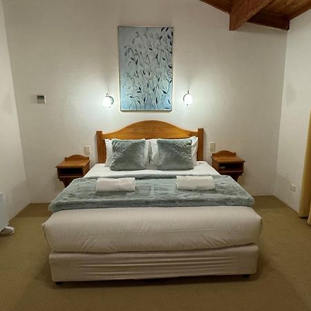 Coonawarra Place Motor Inn Ngoại thất bức ảnh