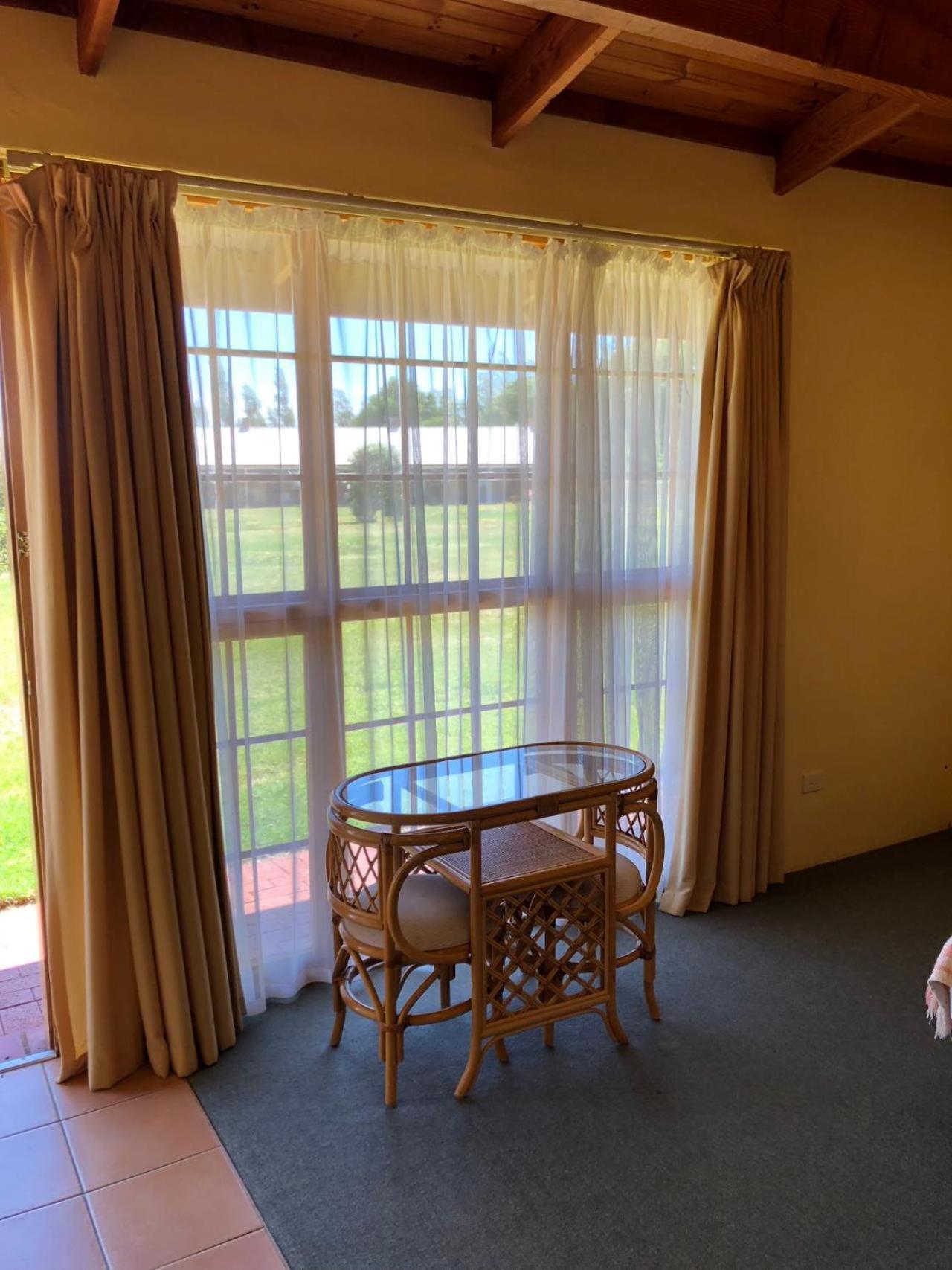 Coonawarra Place Motor Inn Ngoại thất bức ảnh