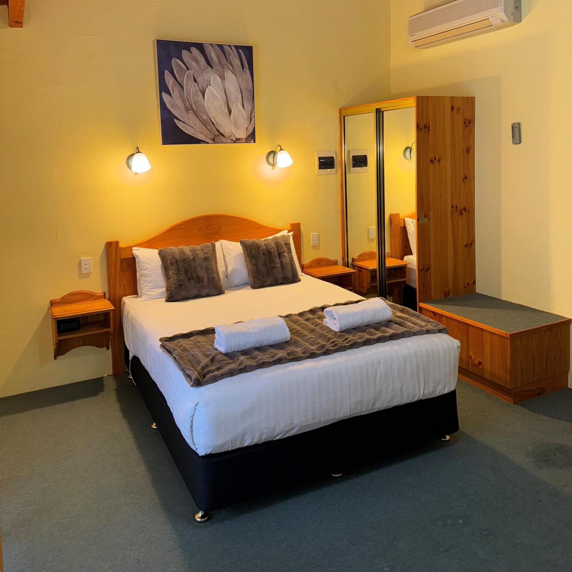 Coonawarra Place Motor Inn Ngoại thất bức ảnh