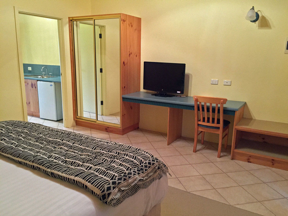 Coonawarra Place Motor Inn Ngoại thất bức ảnh